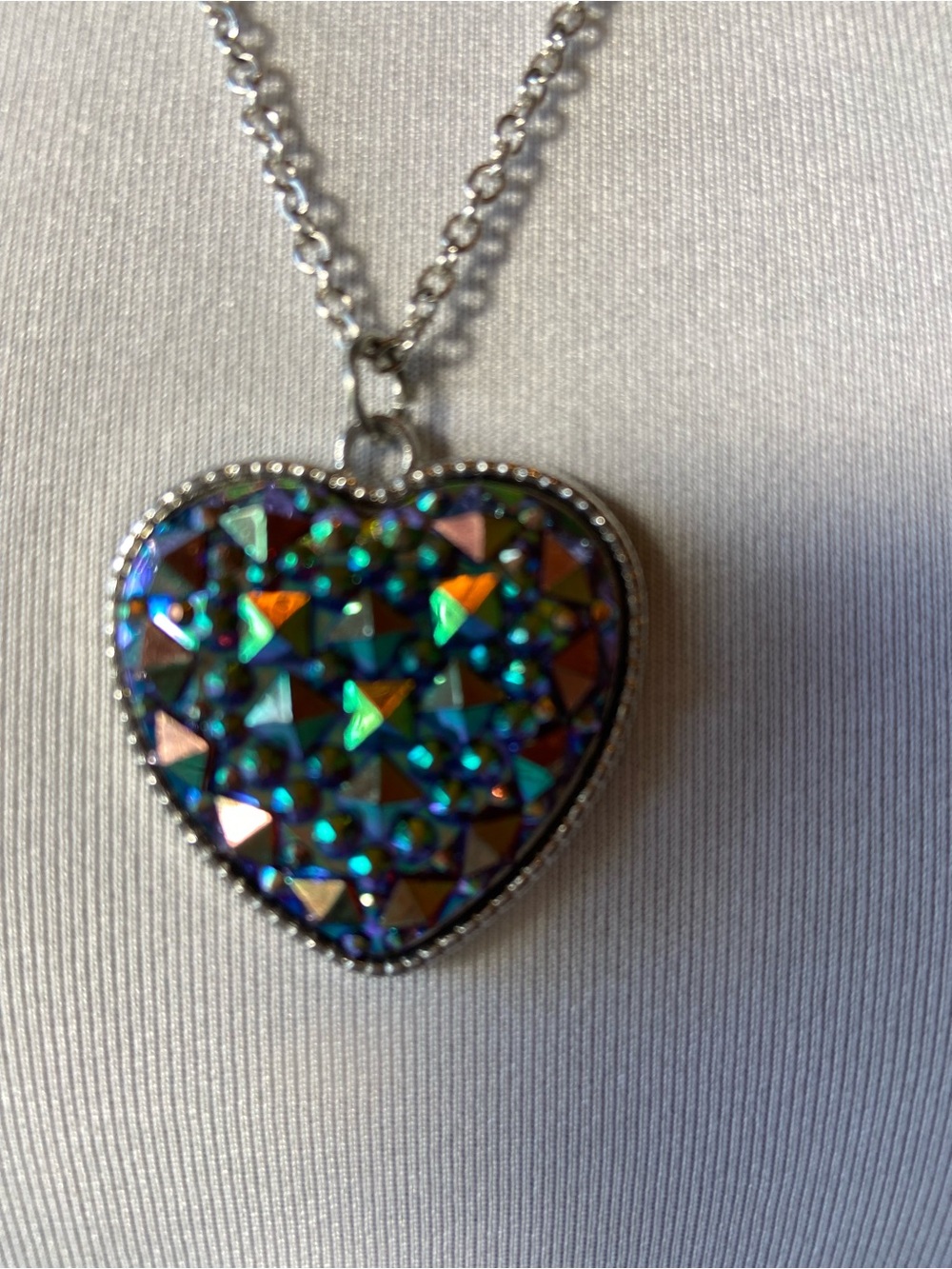 Vintage Iridescent Crystal Heart Necklace - Silver